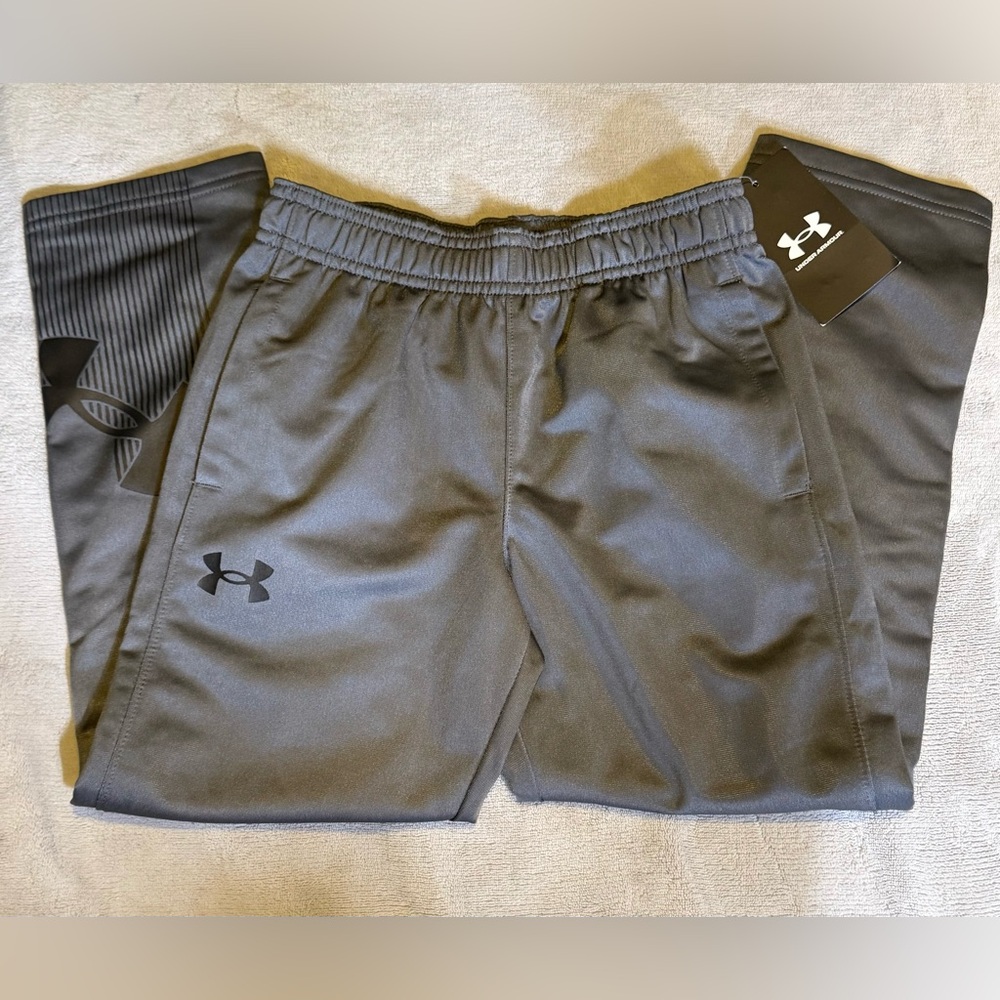 Under Armour boys Gray athletic pants